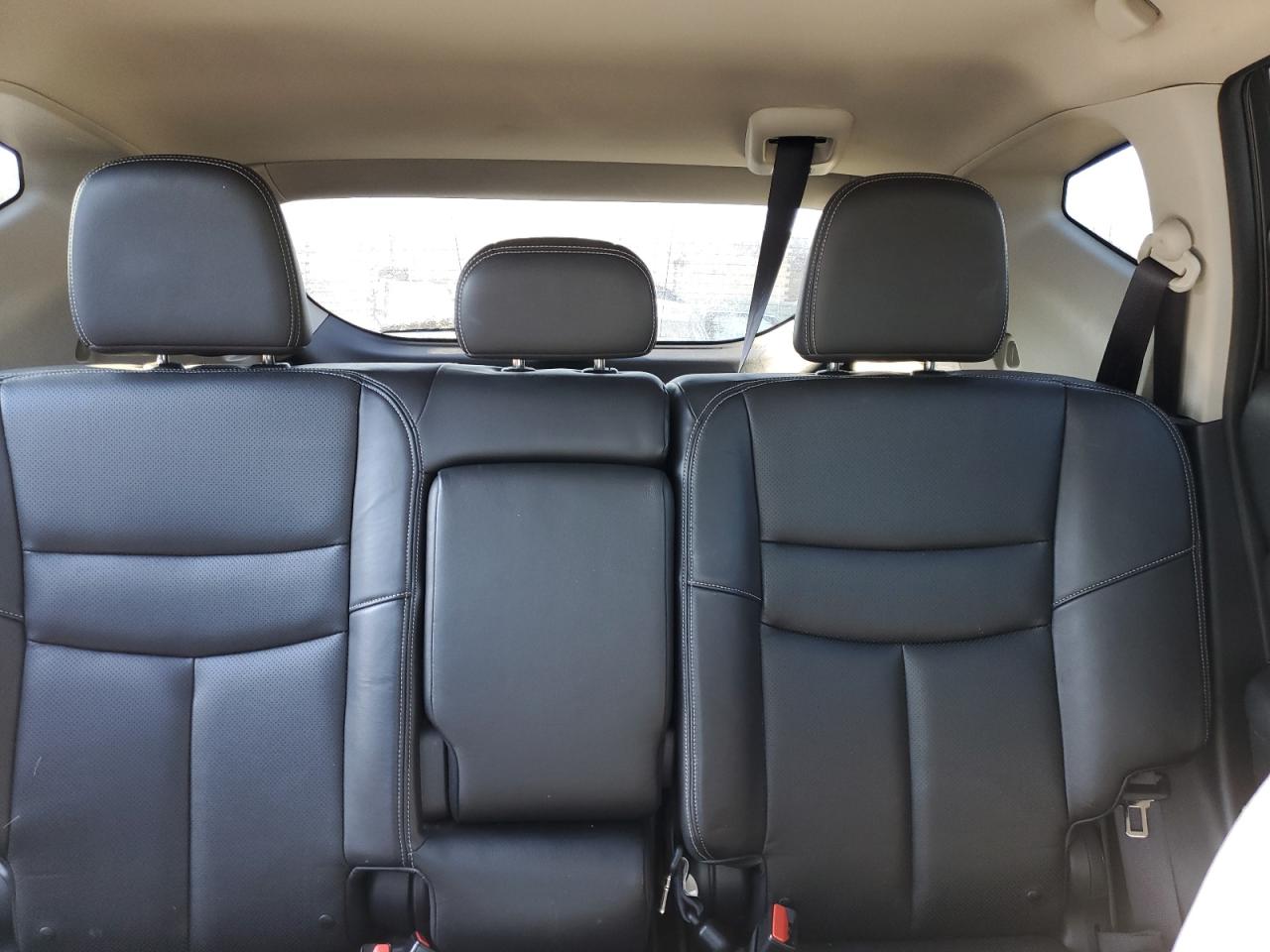 2015 Nissan Murano - Image 10