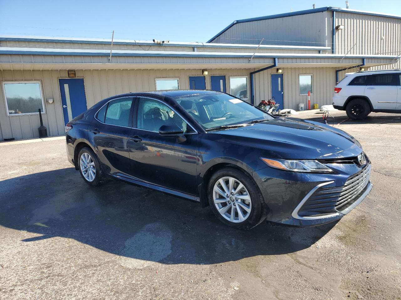 2021 Toyota Camry - Image 4