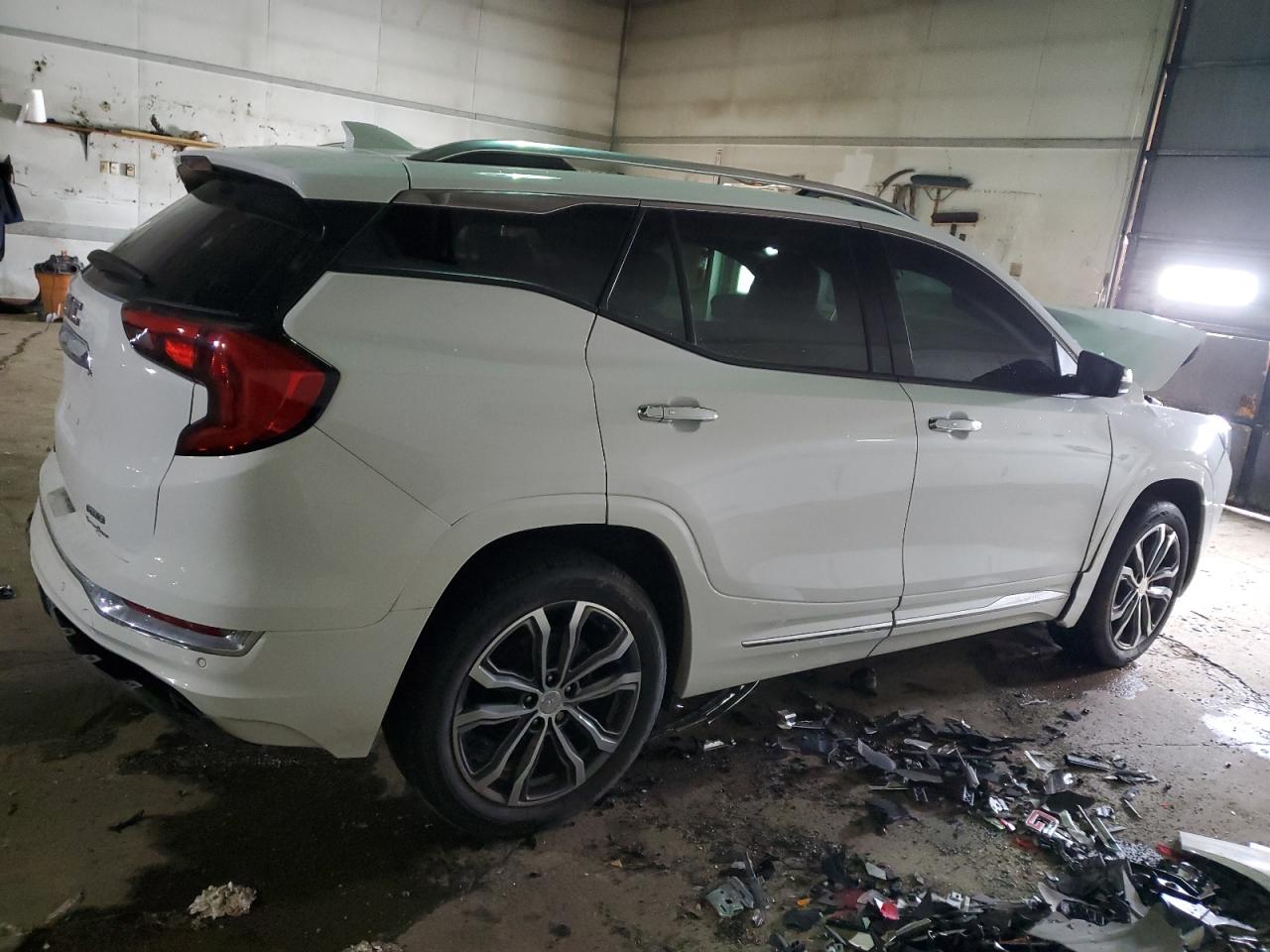 2019 GMC Terrain - Image 3