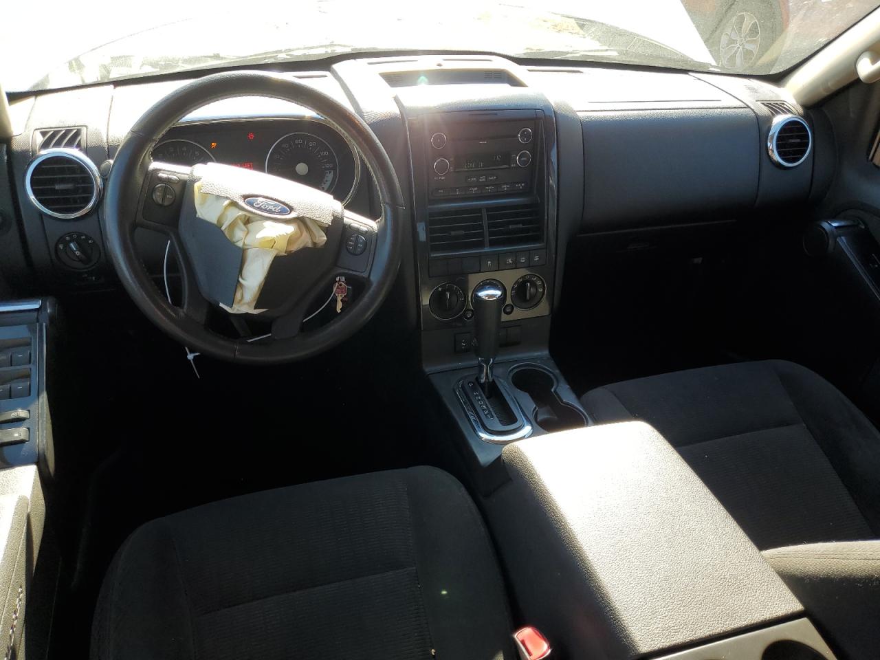 2009 Ford Explorer - Image 8