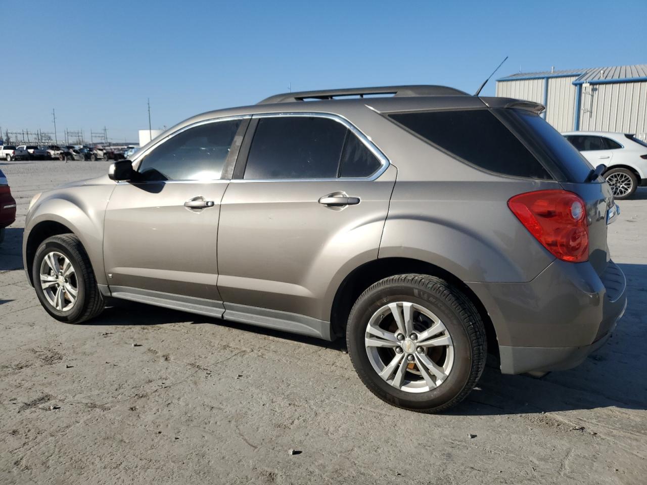 2010 Chevrolet Equinox - Image 2