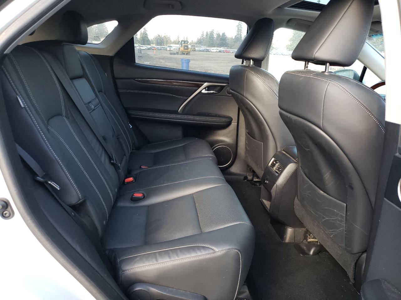 2019 Lexus RX - Image 12