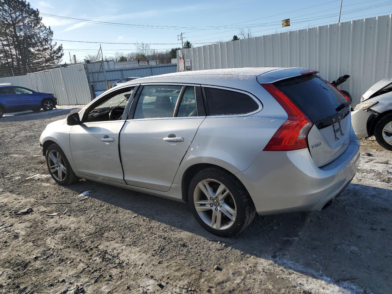 VIN YV140MEB7F1200244 2015 VOLVO V60 no.2