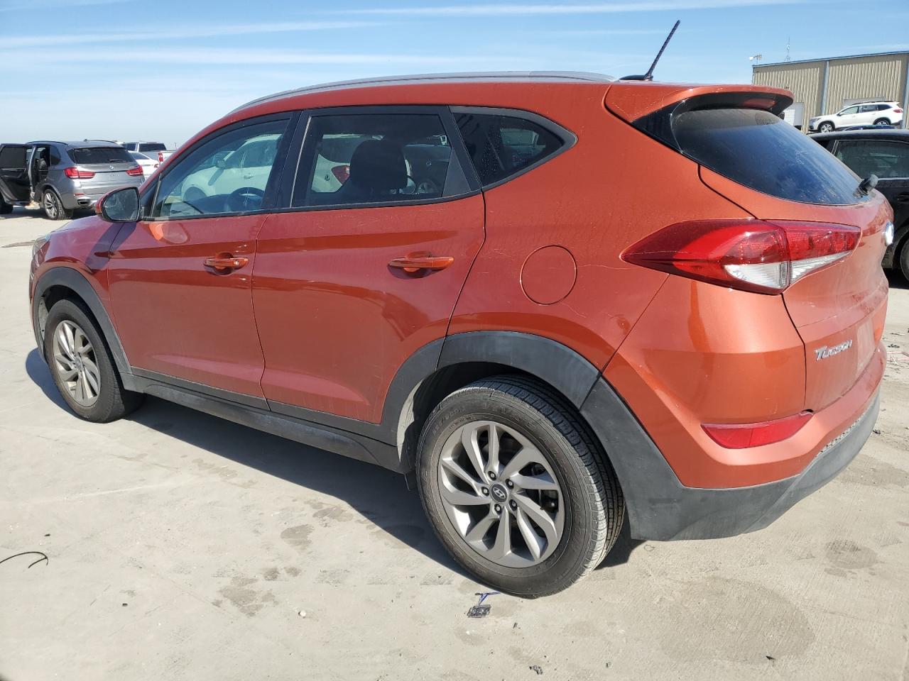 2016 Hyundai Tucson - Image 2