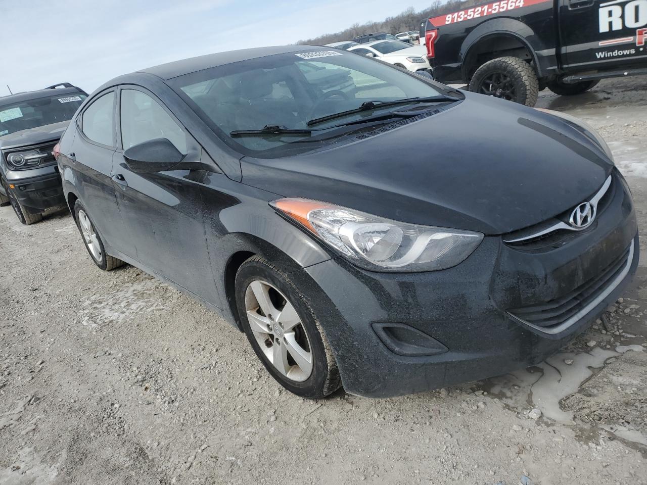 2011 Hyundai Elantra - Image 4