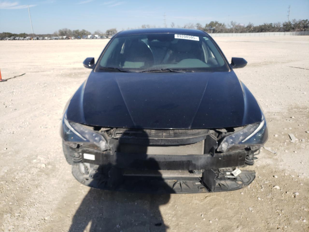 2021 Hyundai Elantra - Image 5