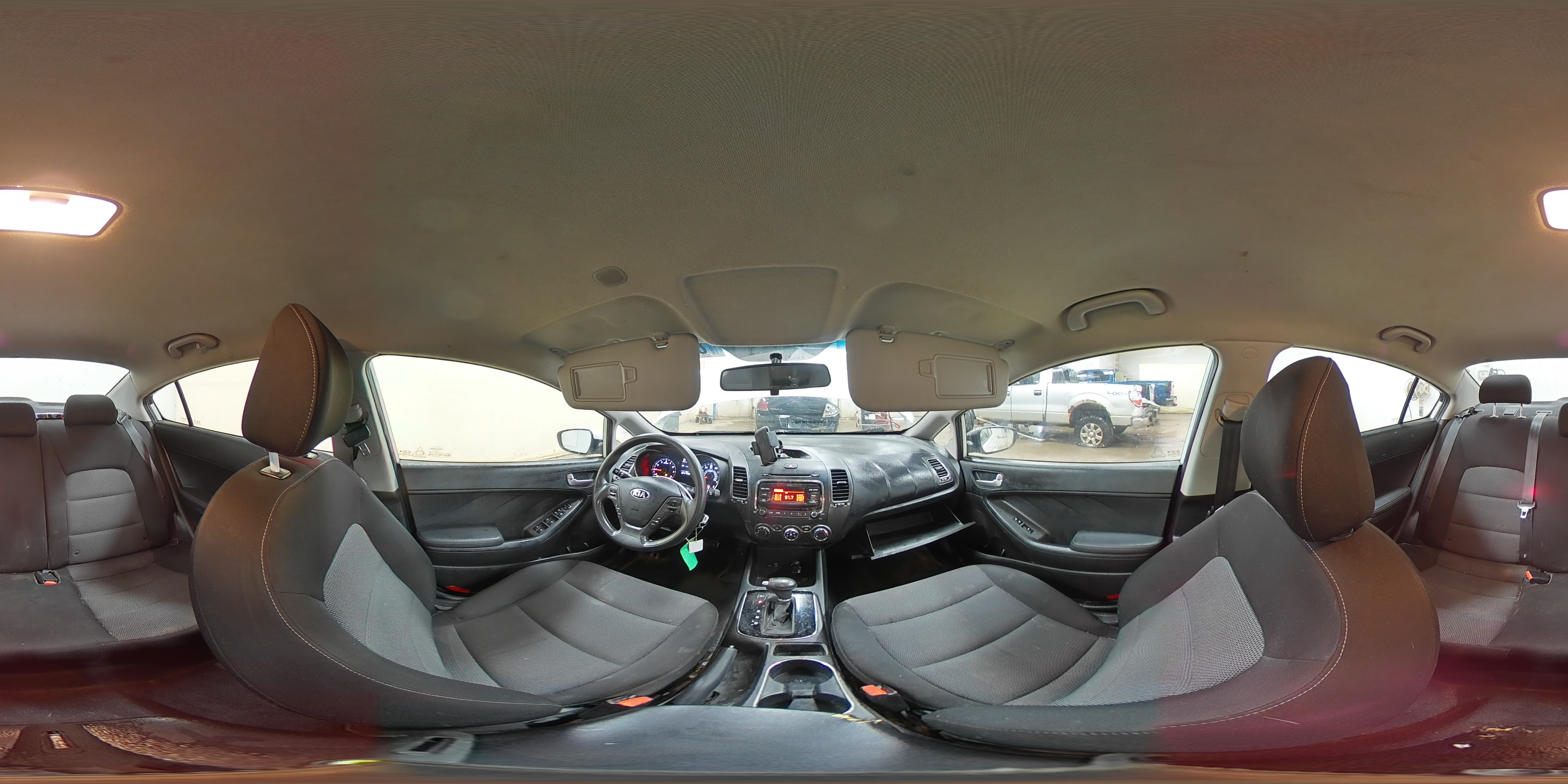 2017 Kia Forte - Image 15