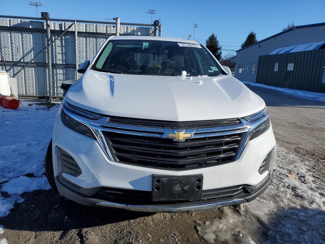 VIN 3GNAXUEV8NL209211 2022 CHEVROLET EQUINOX no.5