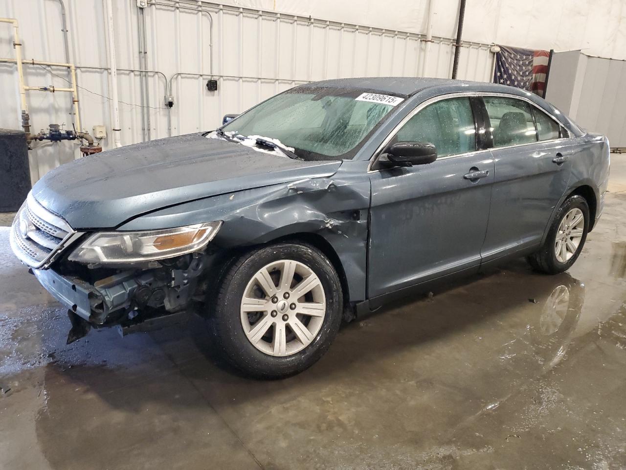 2010 Ford Taurus - Image 1