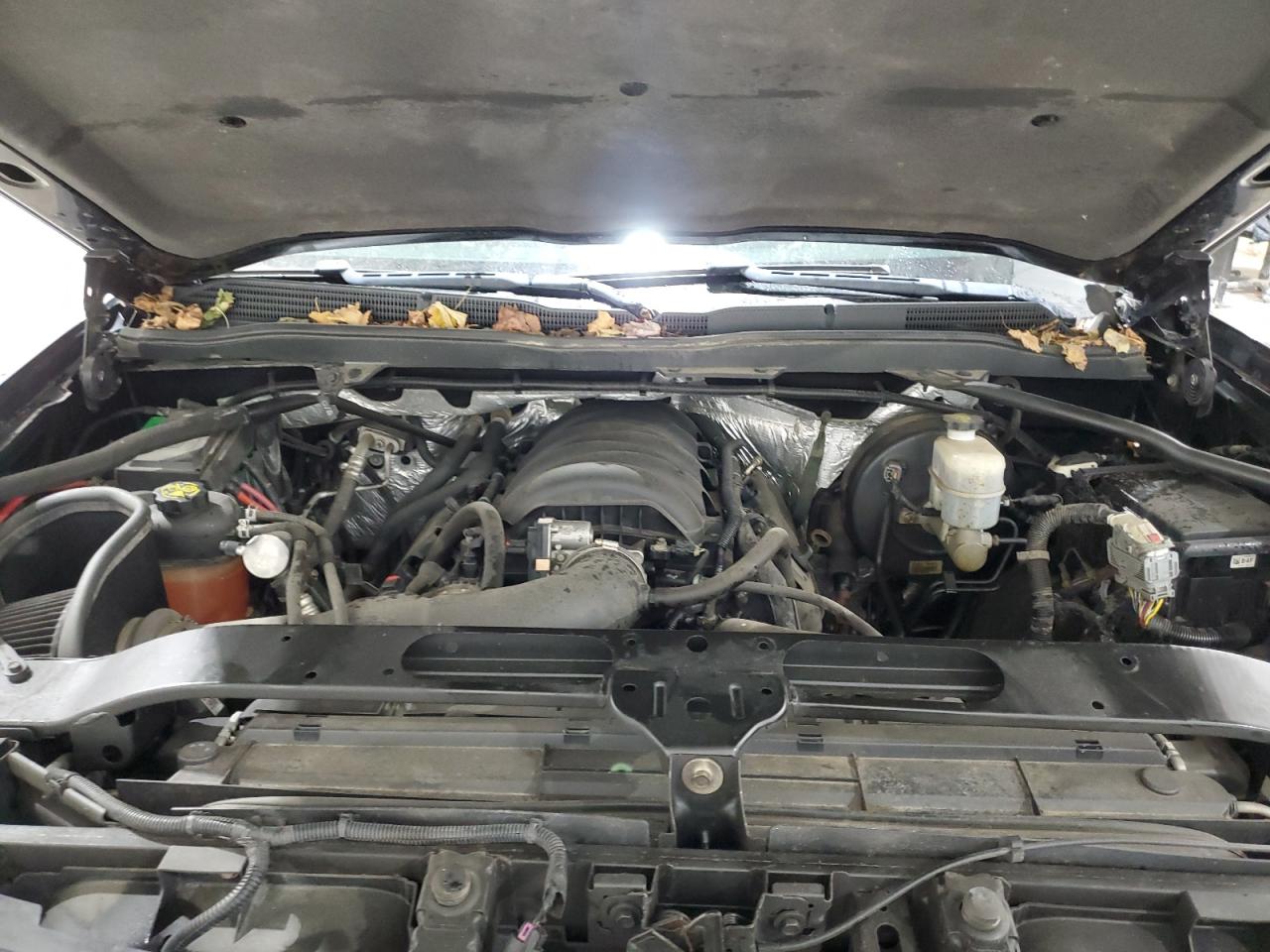 2015 Chevrolet Silverado - Image 11