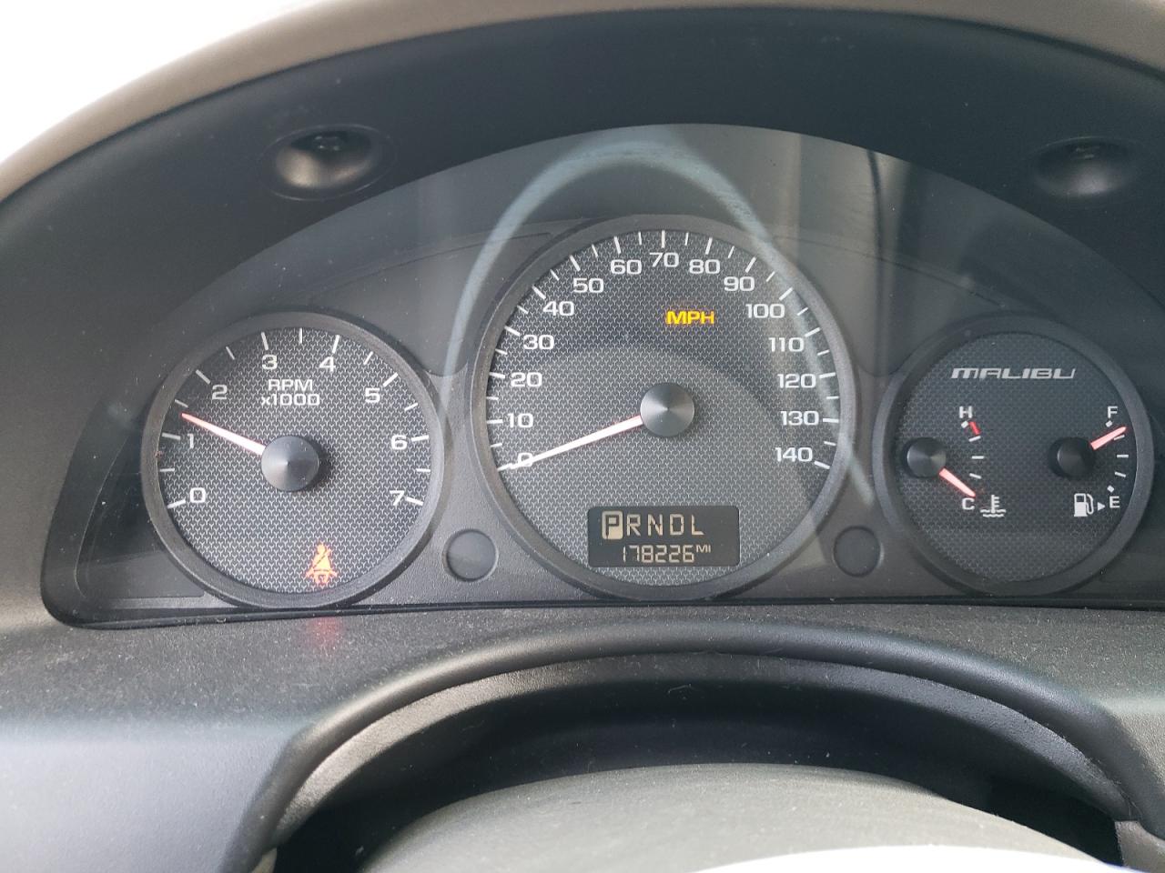 2004 Chevrolet Malibu - Image 9