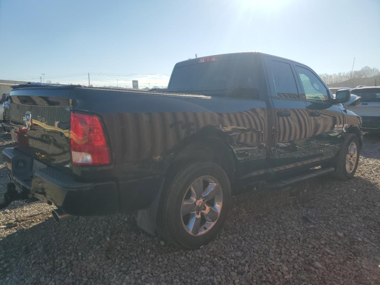 2015 RAM 1500 - Image 3