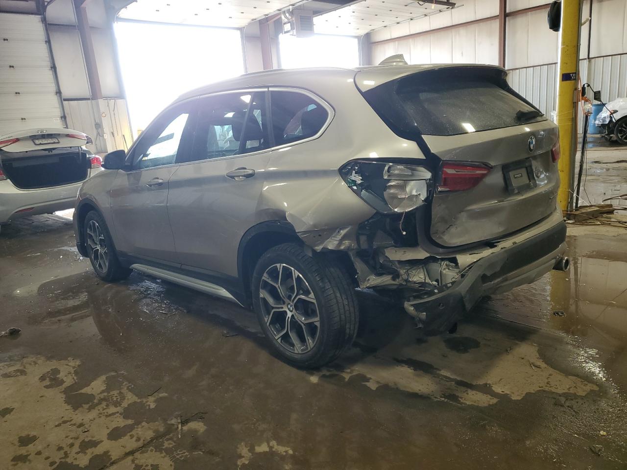 2022 BMW X1 - Image 2