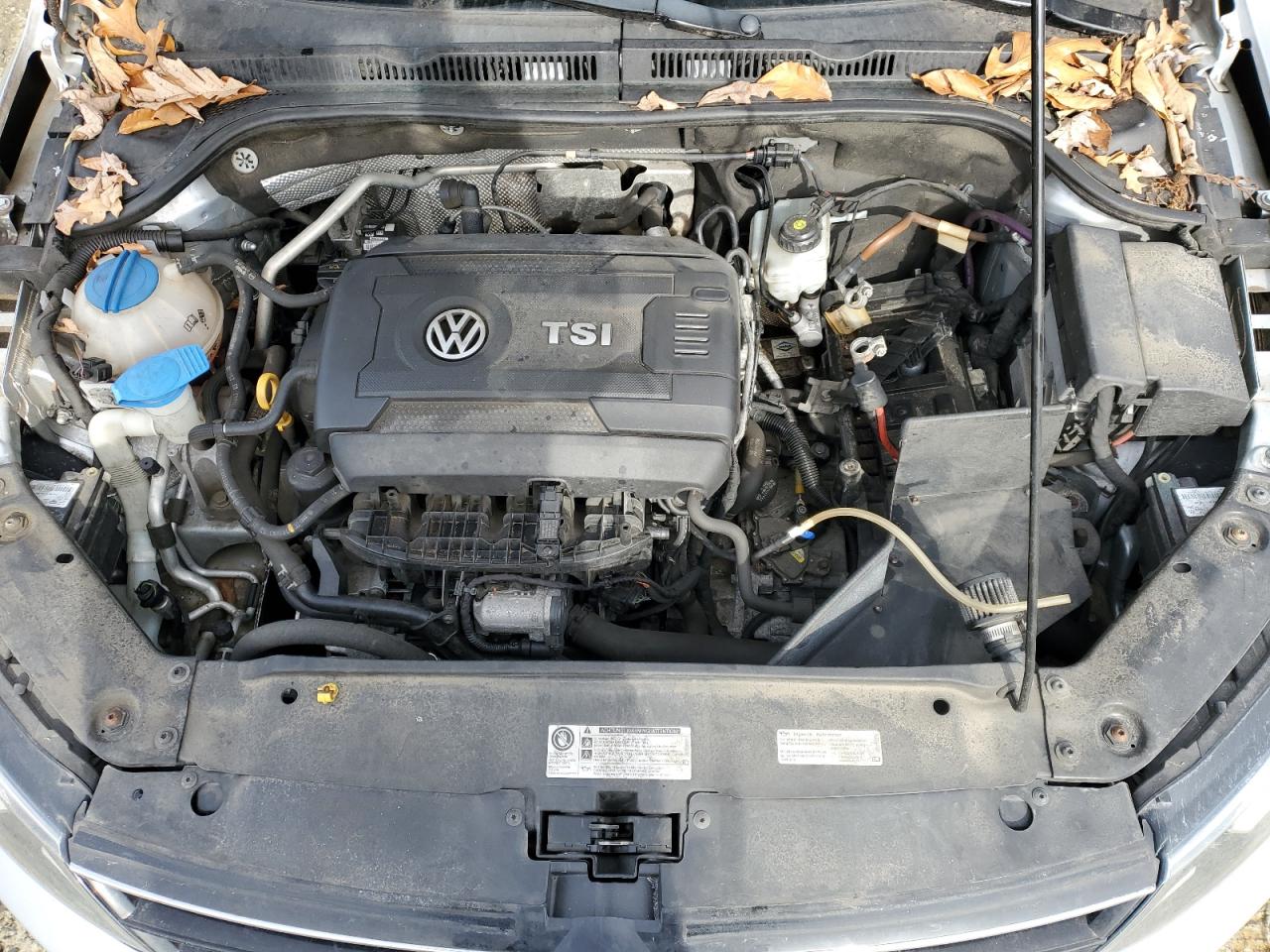 2016 Volkswagen Jetta - Image 11