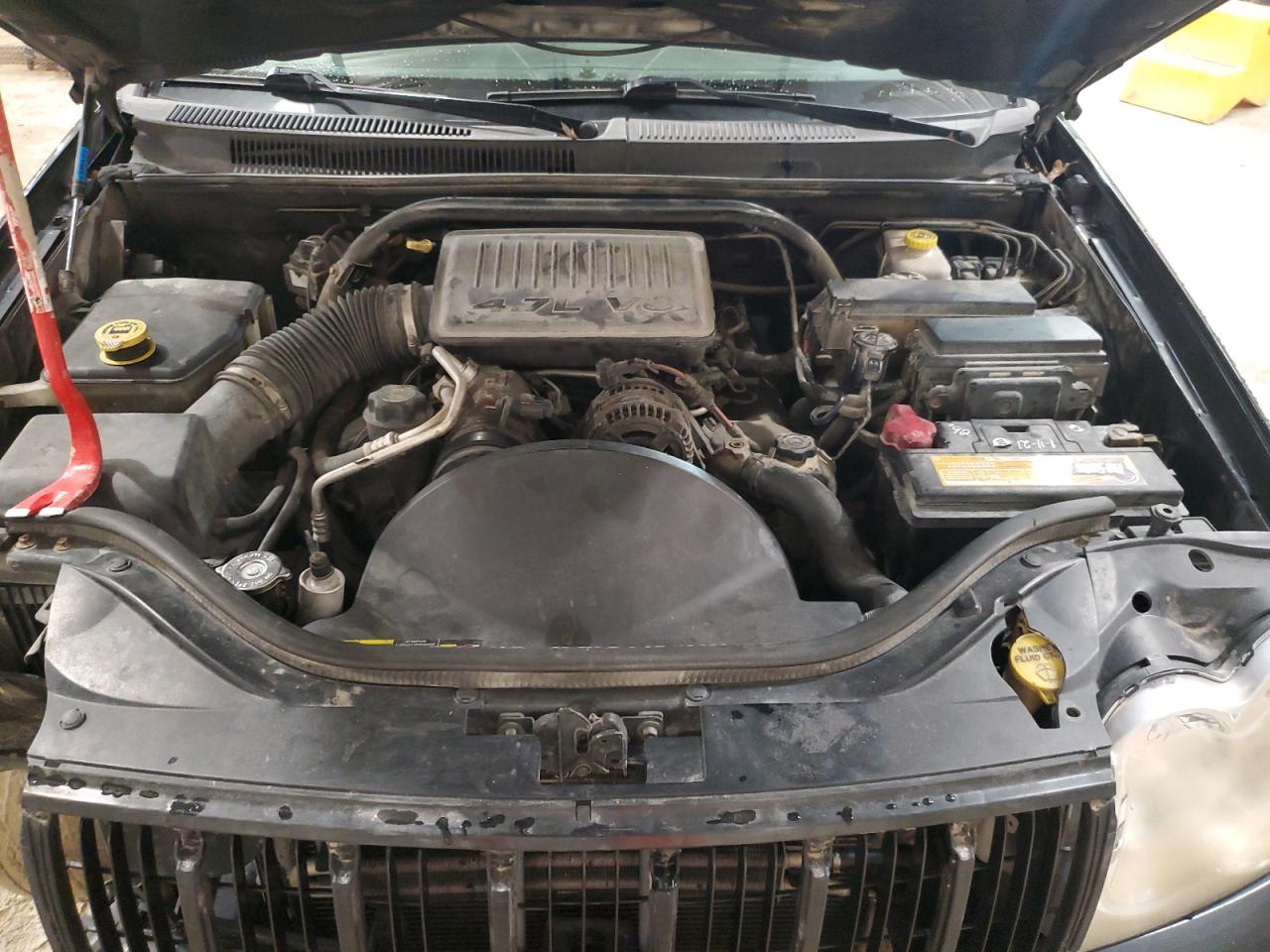 2006 Jeep Grand Cherokee - Image 12