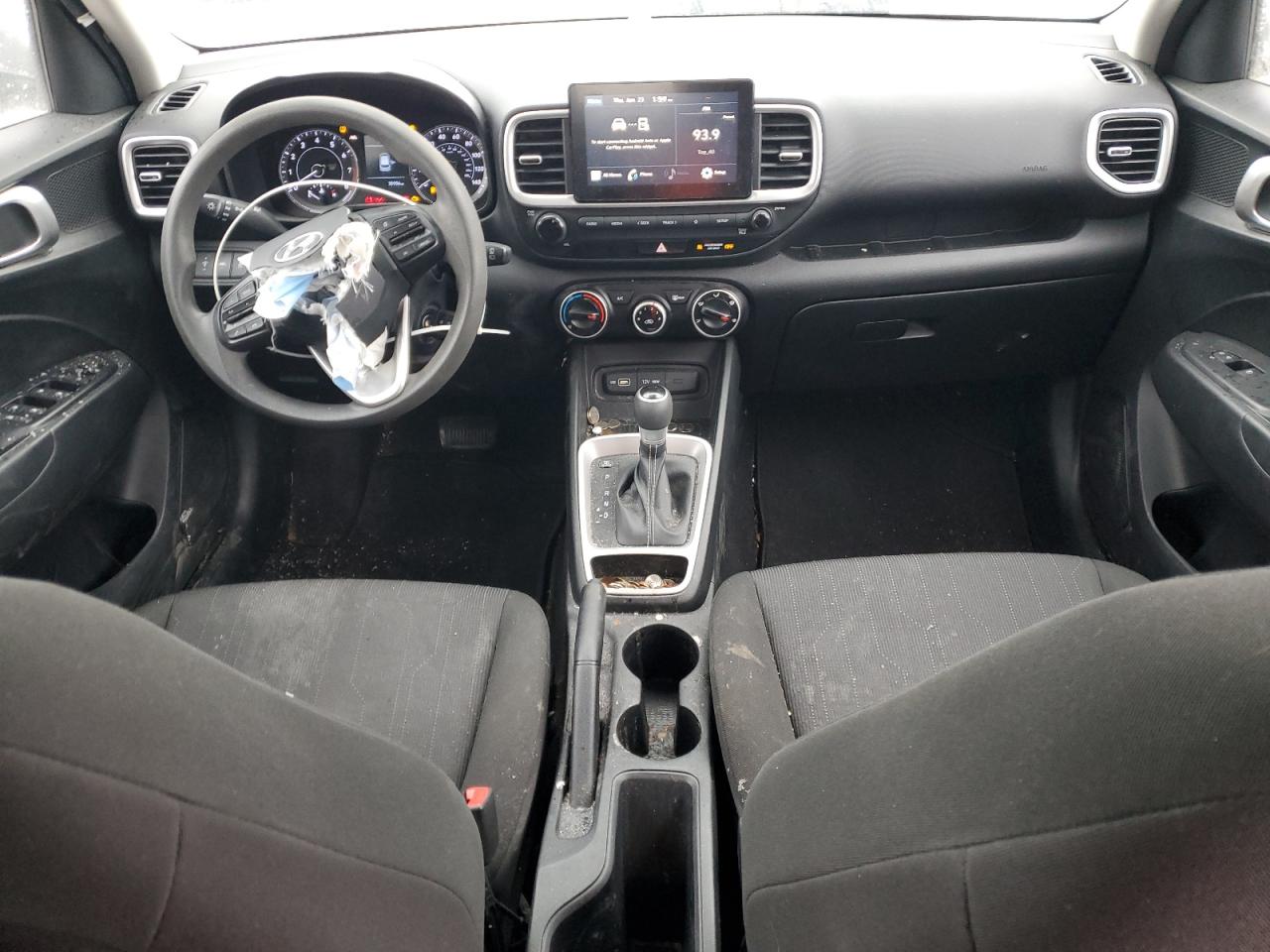 2022 Hyundai Venue - Image 8