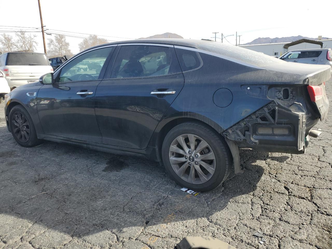 2016 Kia Optima - Image 2