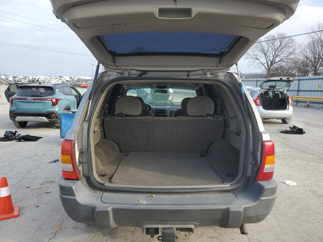 2001 Jeep Grand Cherokee - Image 6