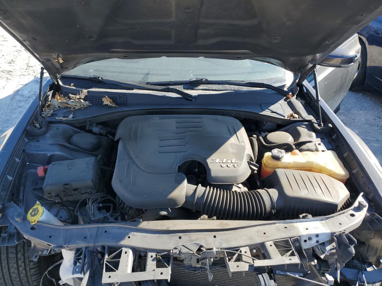 2021 Chrysler 300 - Image 11