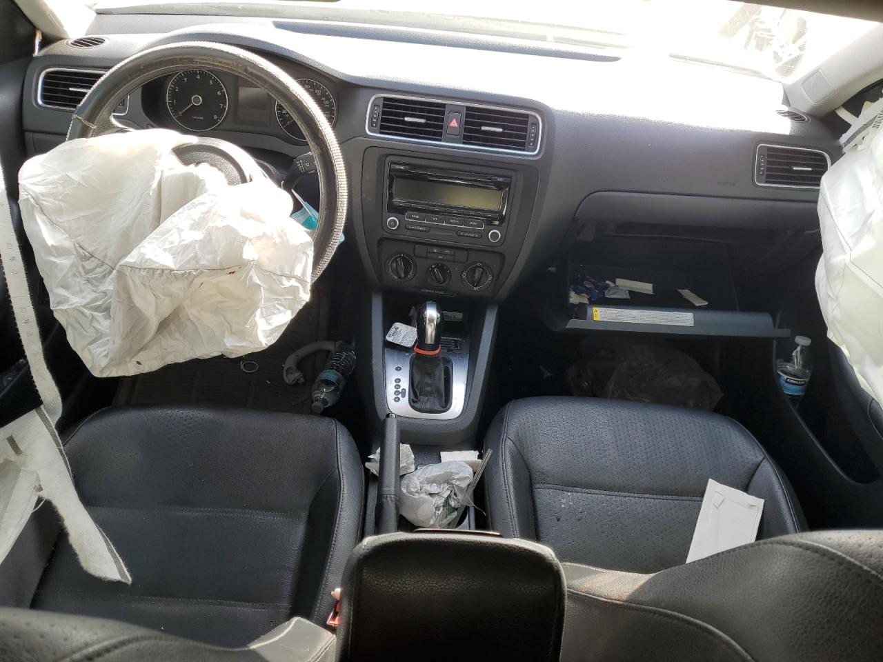 2014 Volkswagen Jetta - Image 8