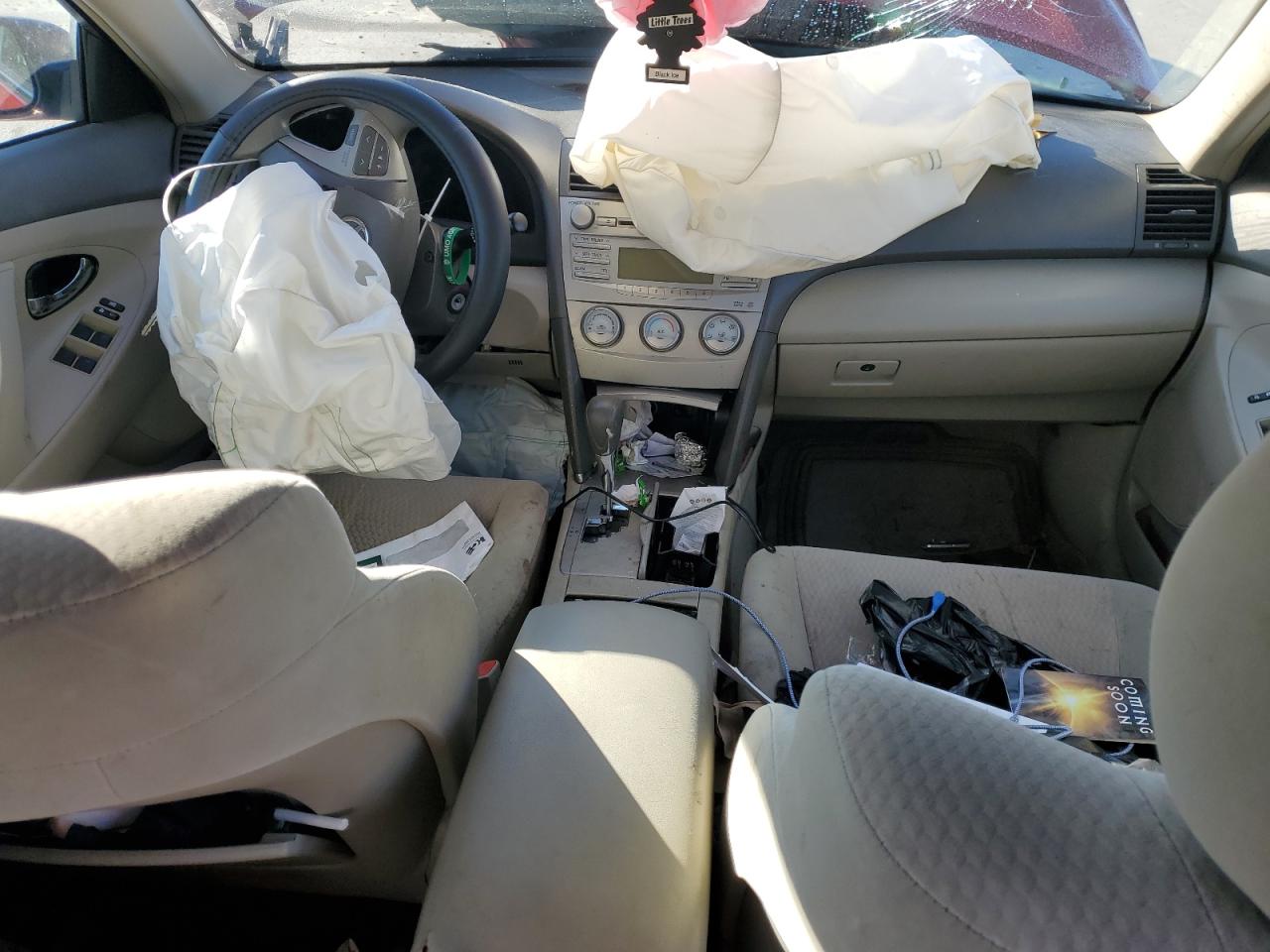 2011 Toyota Camry - Image 8