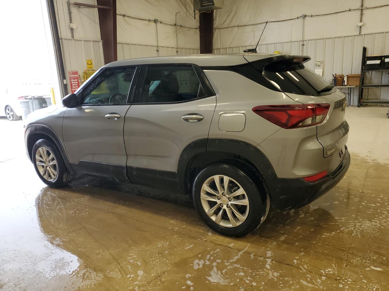 2023 Chevrolet TrailBlazer - Image 2