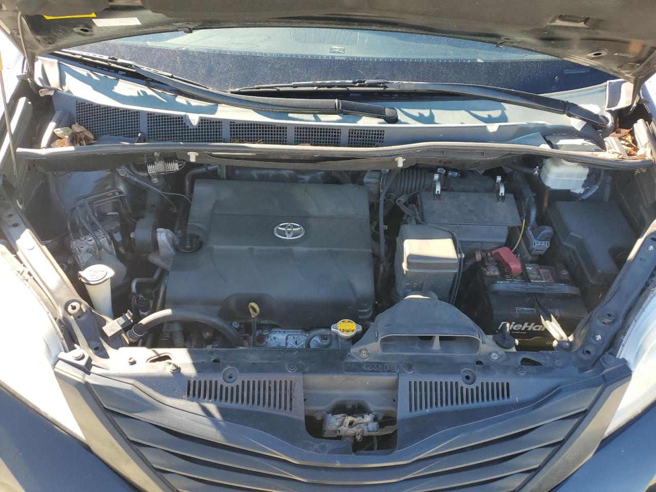 2014 Toyota Sienna - Image 12