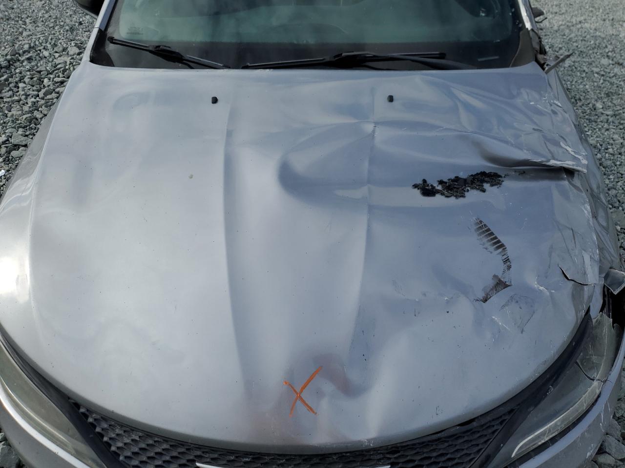 2015 Chrysler 200 - Image 11