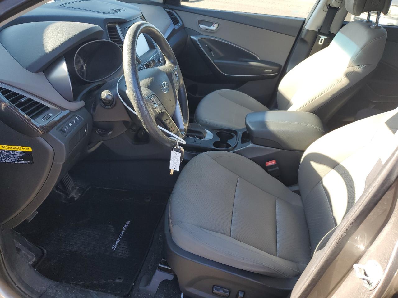 2017 Hyundai Santa Fe - Image 7