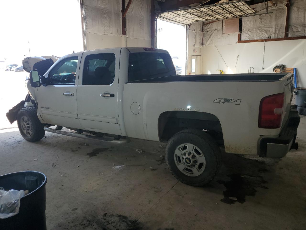 2011 Chevrolet Silverado - Image 2
