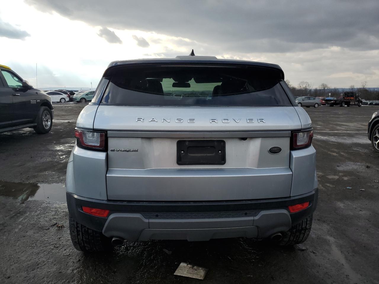 2018 Land Rover Range Rover - Image 6