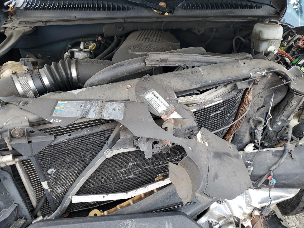 2006 Chevrolet Avalanche - Image 12