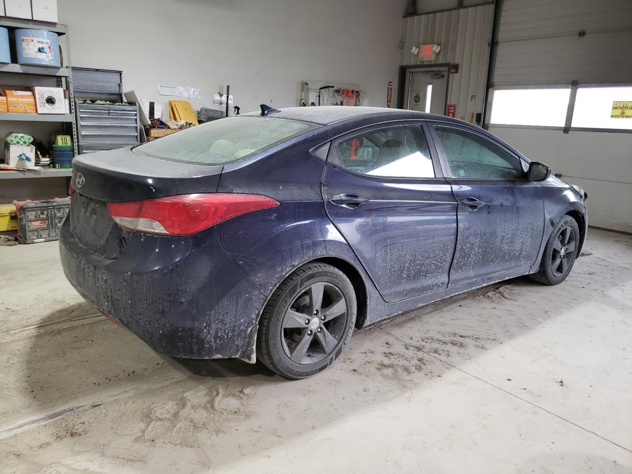 2013 Hyundai Elantra - Image 3