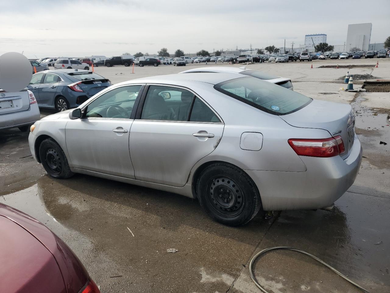 2009 Toyota Camry - Image 2
