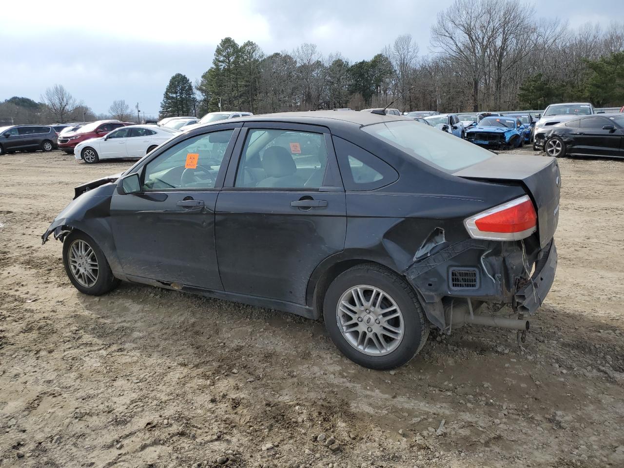 2010 Ford Focus - Image 2