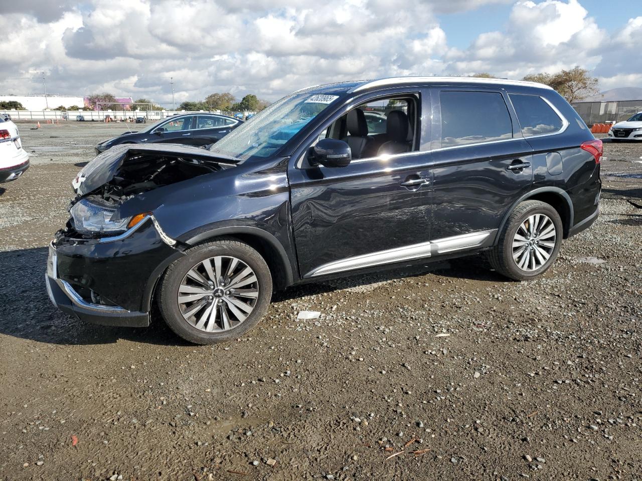 2019 Mitsubishi Outlander - Image 1