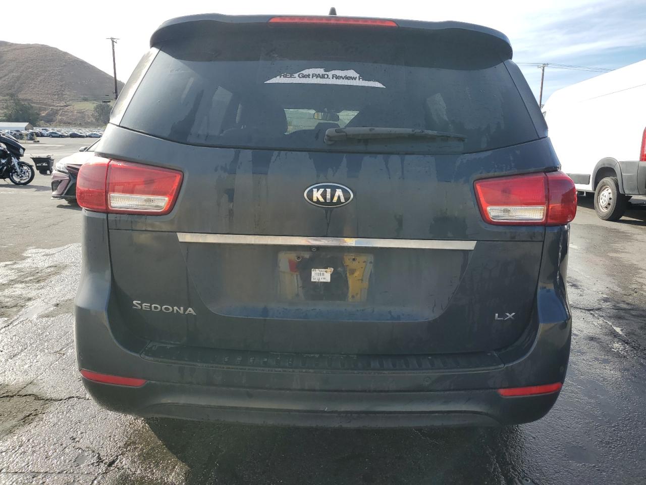 2016 Kia Sedona - Image 6