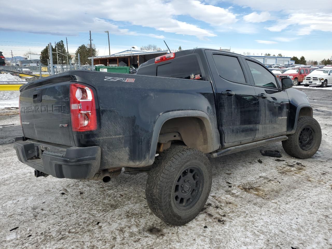 2022 Chevrolet Colorado - Image 3
