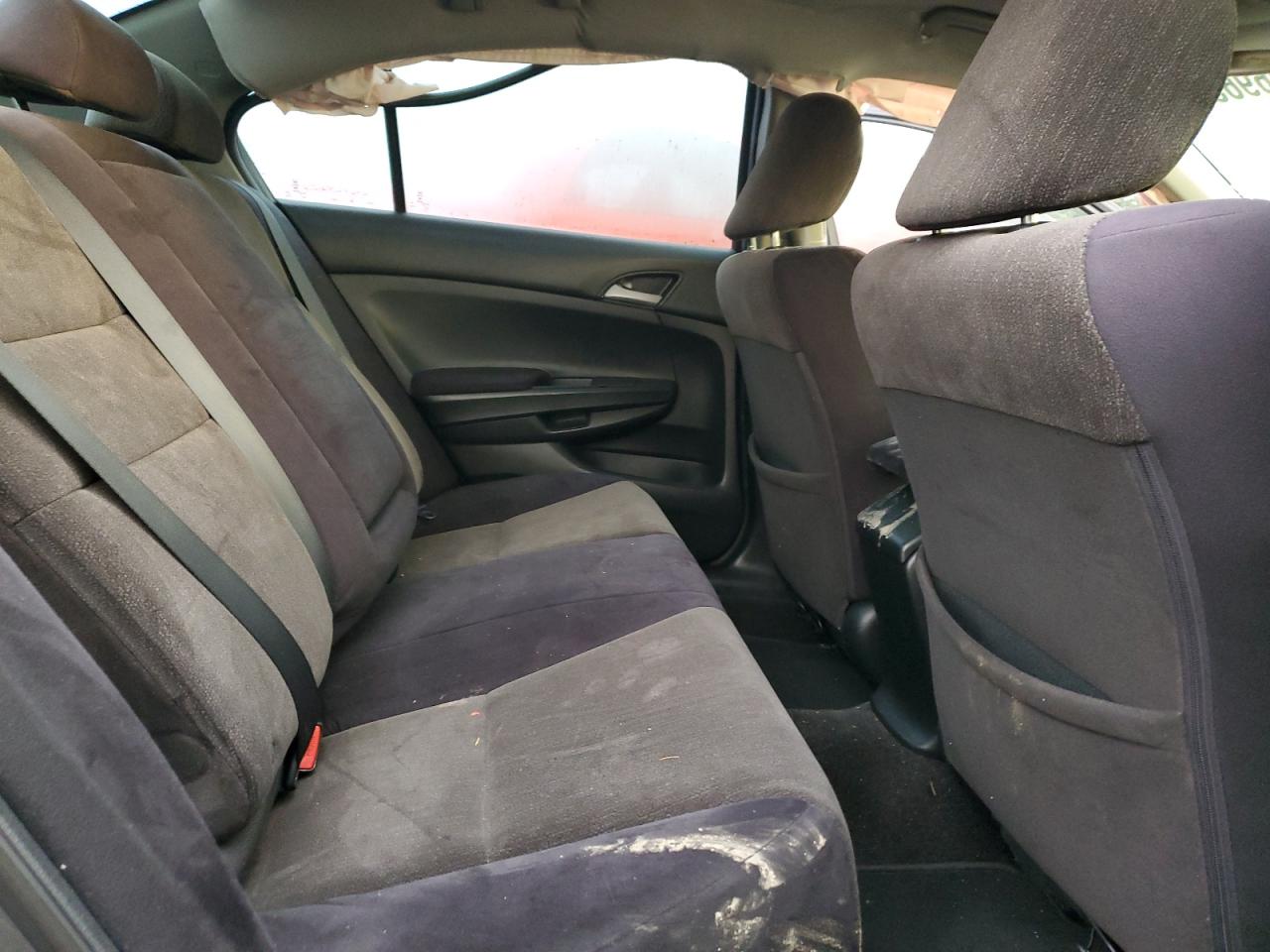 2010 Honda Accord - Image 10