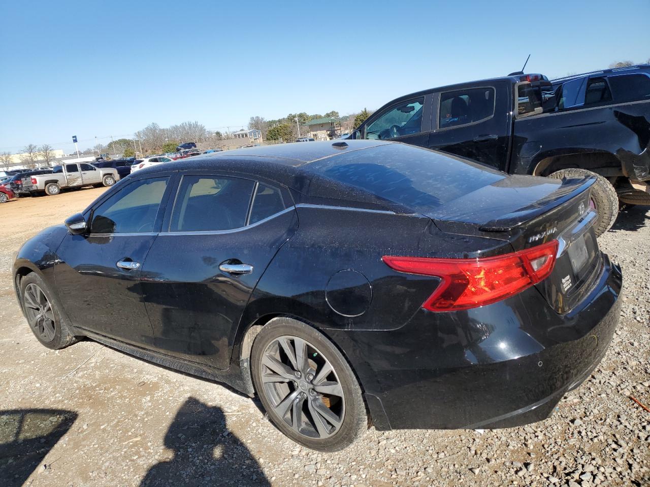2016 Nissan Maxima - Image 2