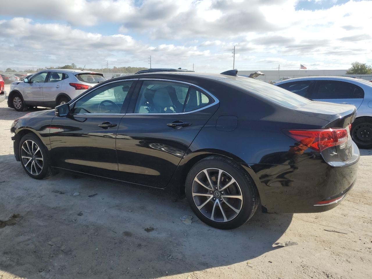 2015 Acura TLX - Image 2