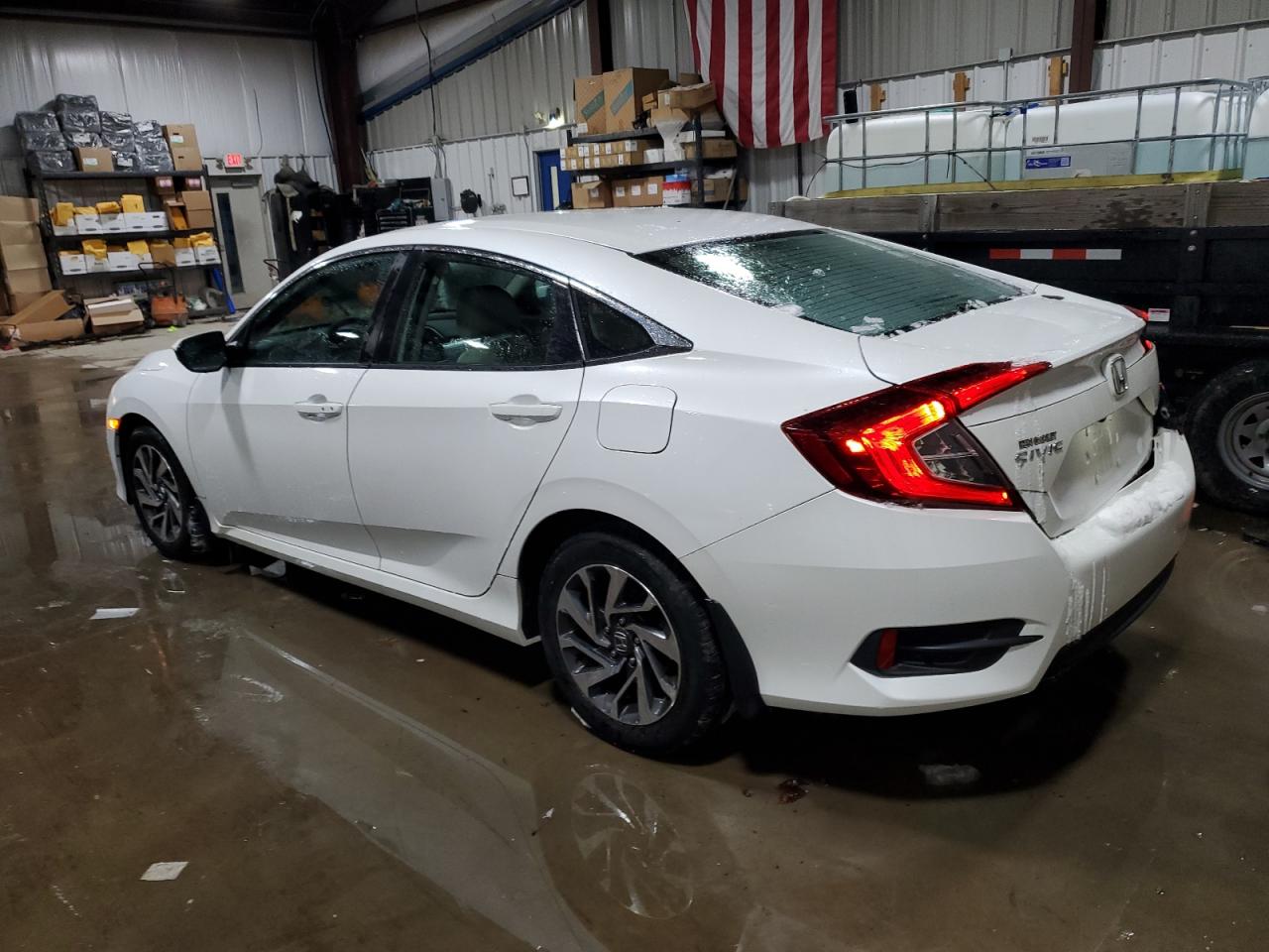 VIN 19XFC2F79GE201897 2016 HONDA CIVIC no.2