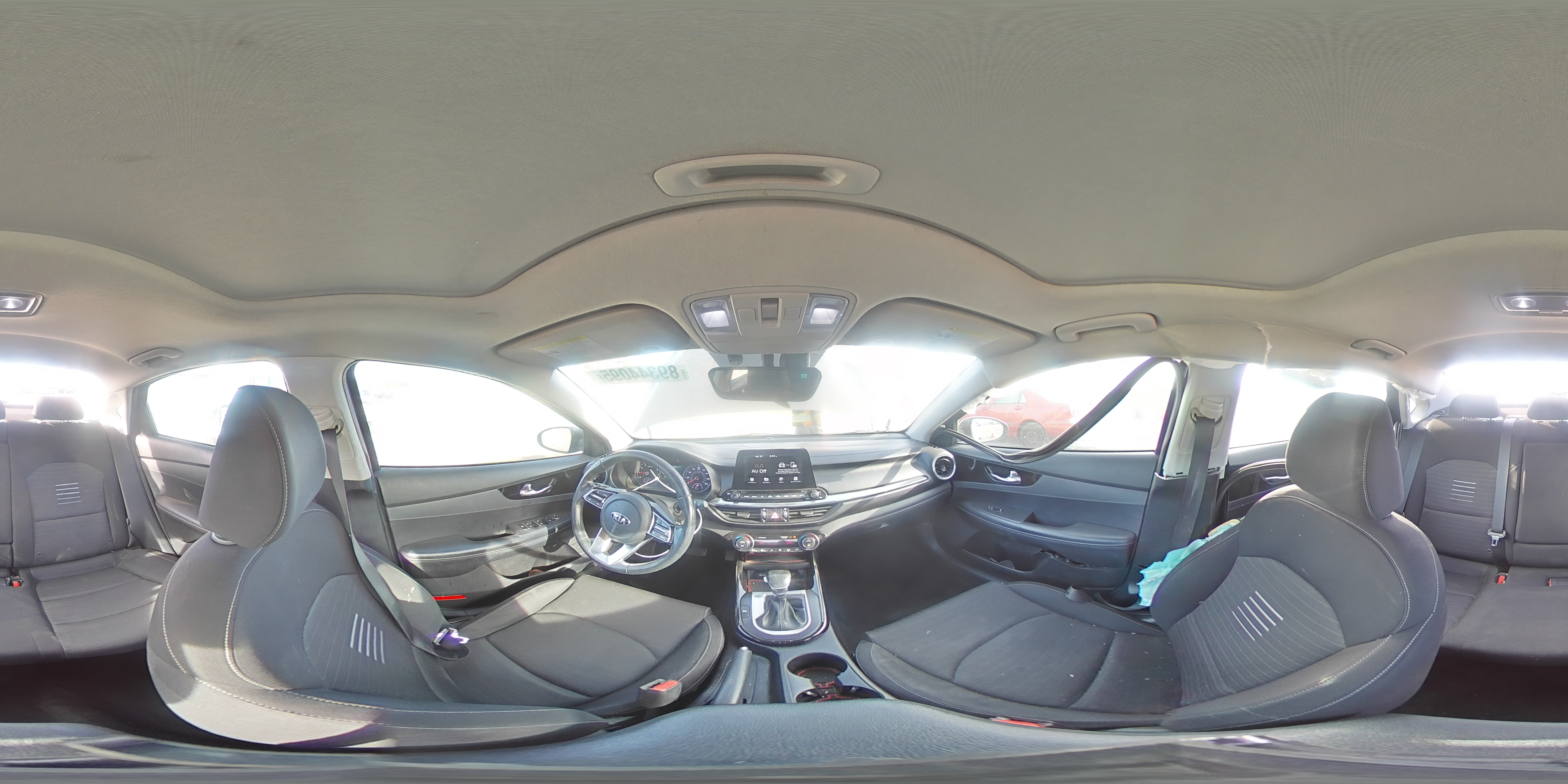 2019 Kia Forte - Image 12