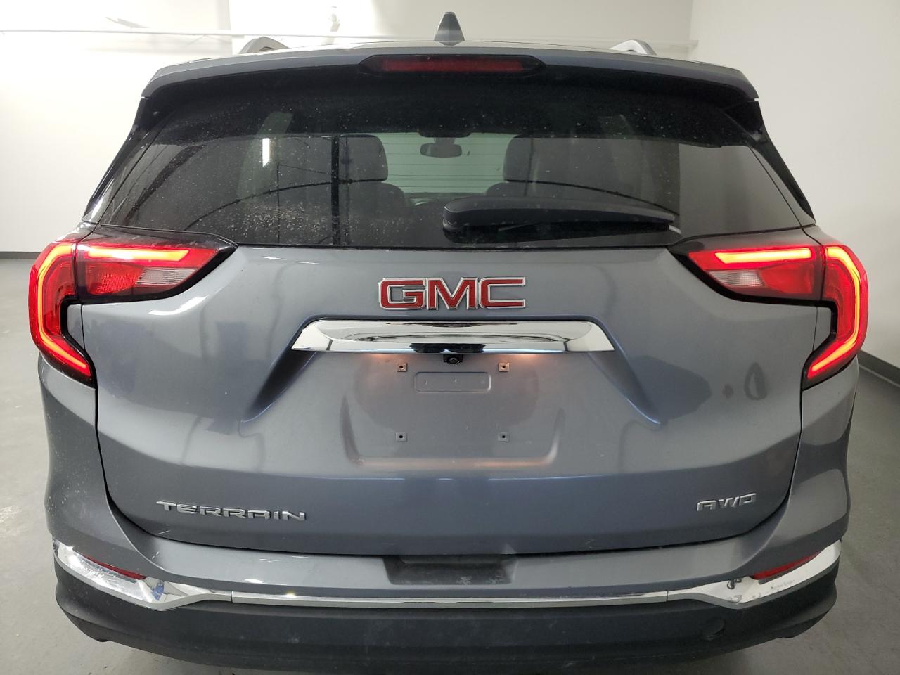 2021 GMC Terrain - Image 6