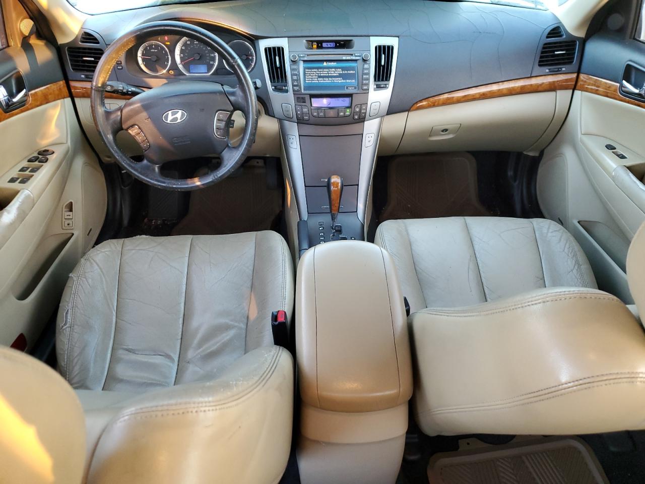 2009 Hyundai Sonata - Image 8