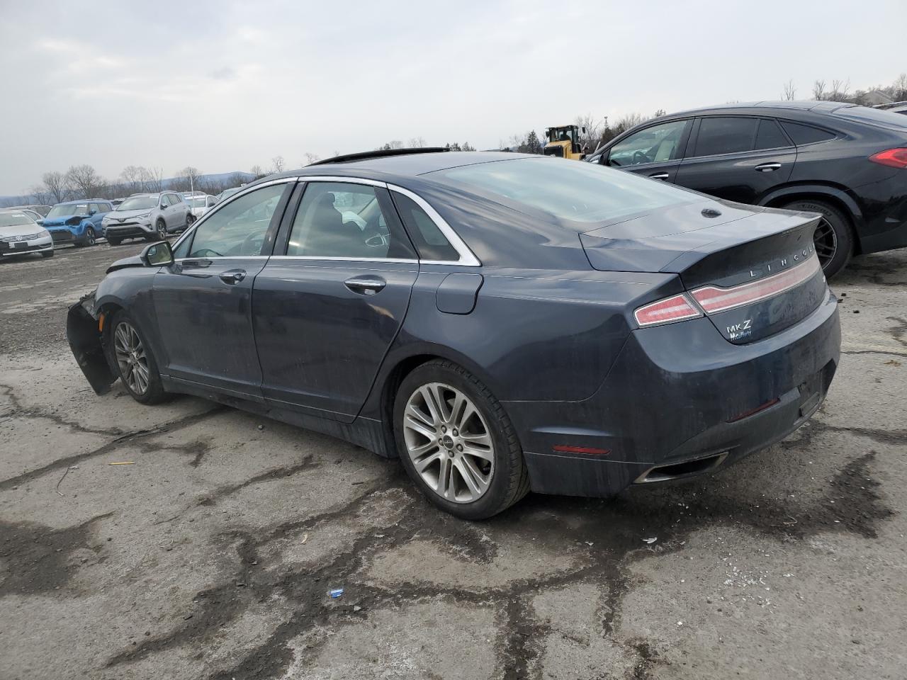 2014 Lincoln MKZ - Image 2