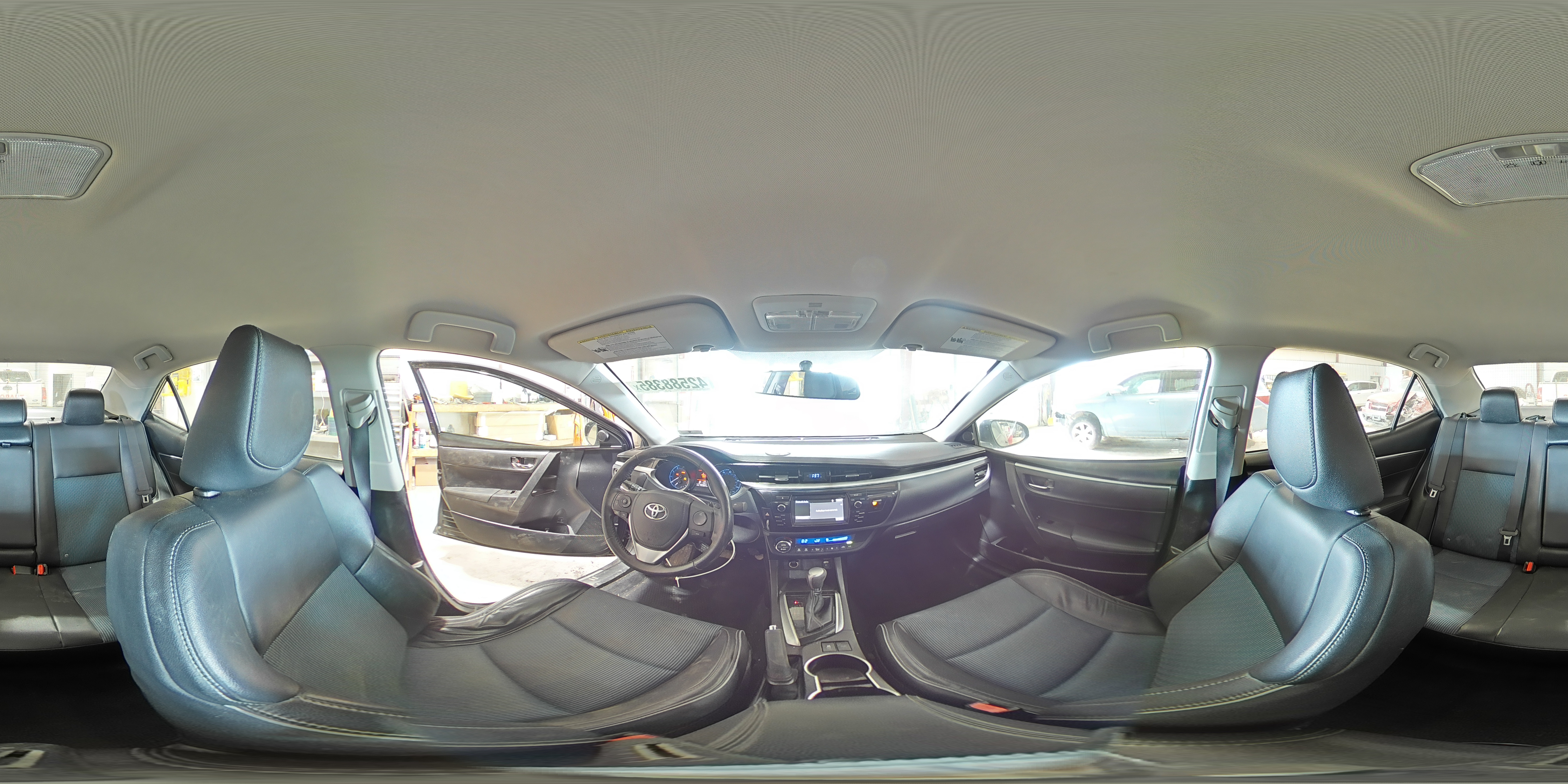 2015 Toyota Corolla - Image 12