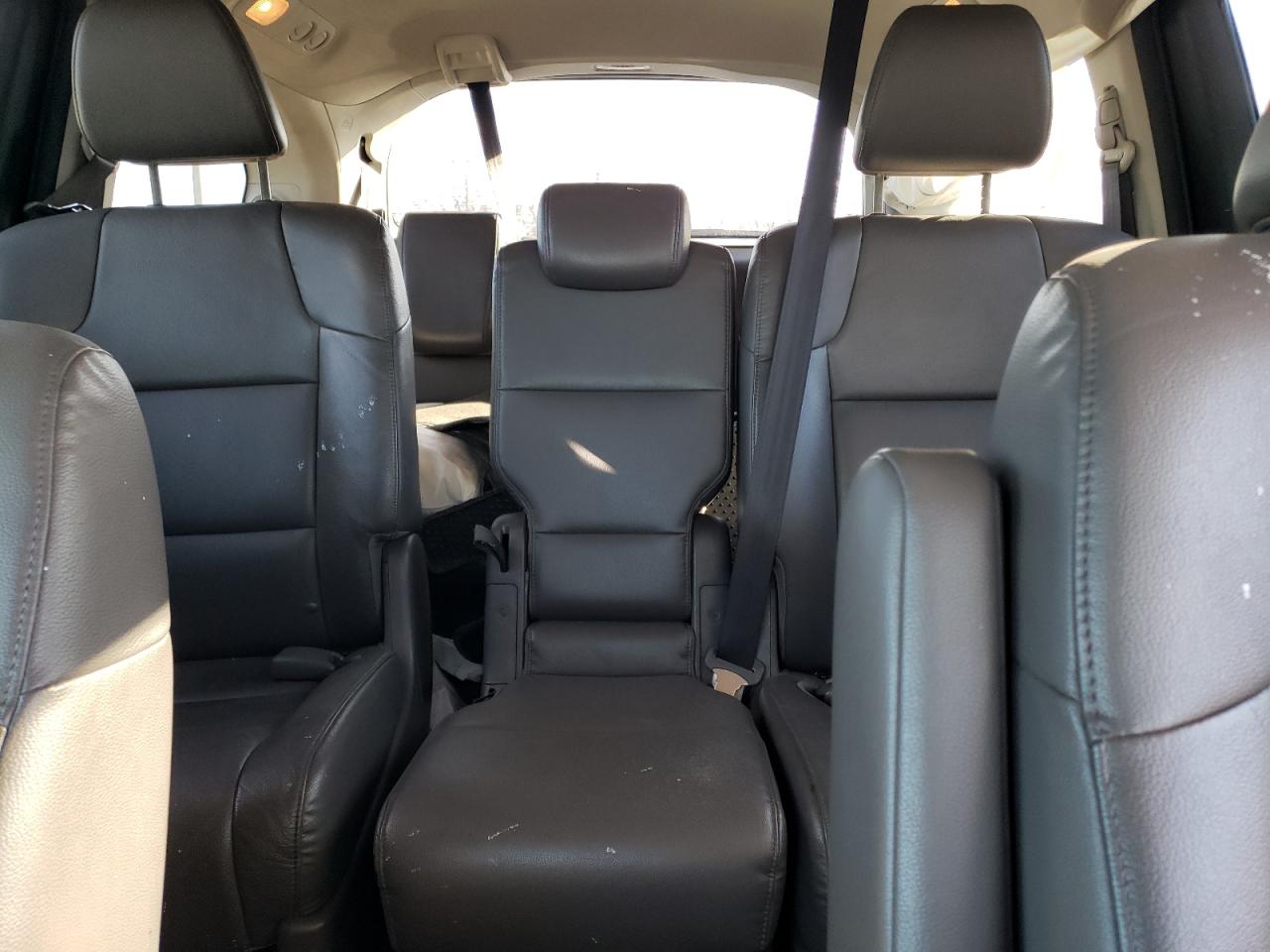 2015 Honda Odyssey - Image 10