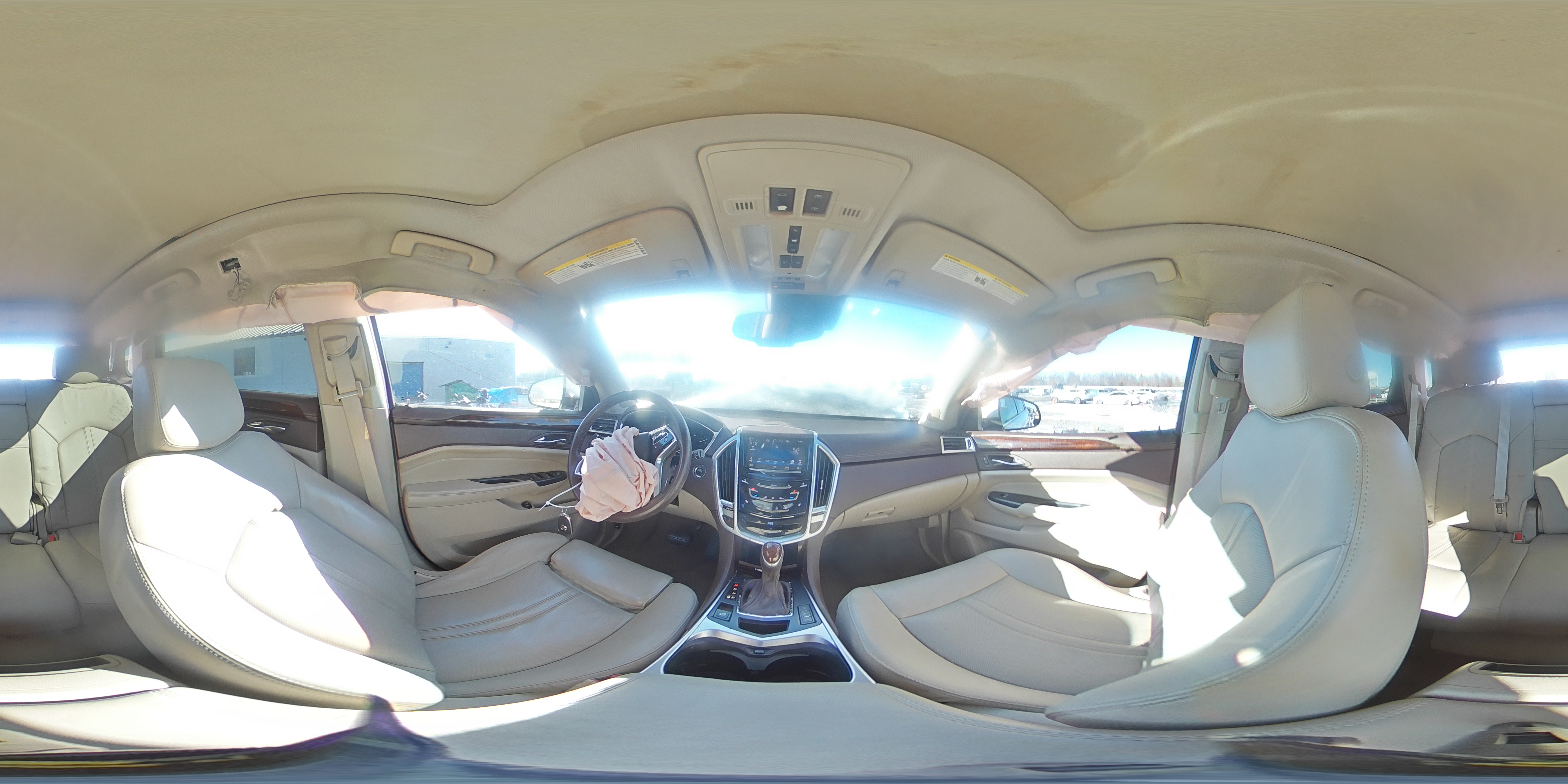 2015 Cadillac SRX - Image 16
