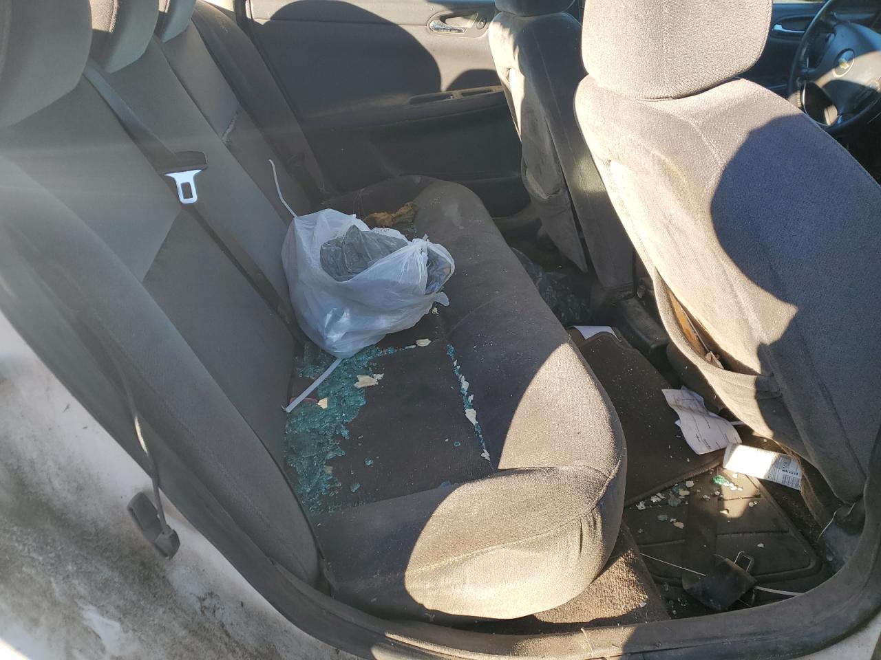 2006 Chevrolet Impala - Image 11